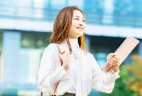 女性